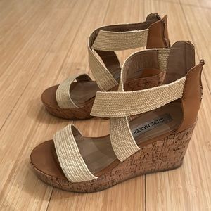 Tan/cream cork heel Steve Madden wedges sz 8 1/2